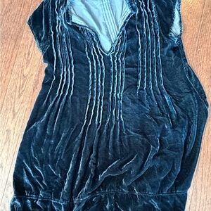 CP Shades Velvet Pintuck V-Neck Tunic Top - Black